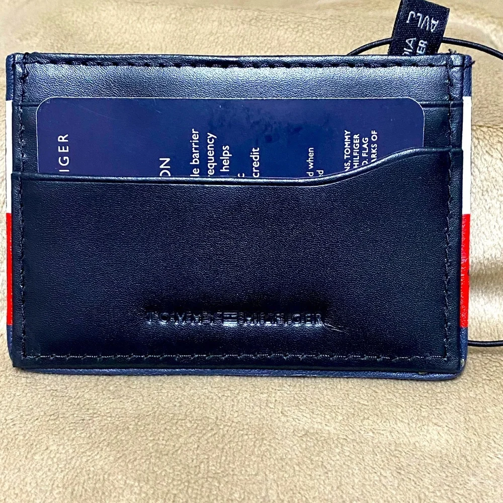 Tommy Hilfiger Leather Card/Wallet NEW